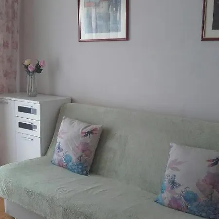 Art Apartment *